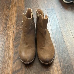 Light Brown Ankle Boots with Classic Design and Easy Slip On Style